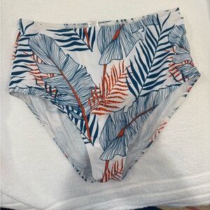 Bikini bottom - new without tags